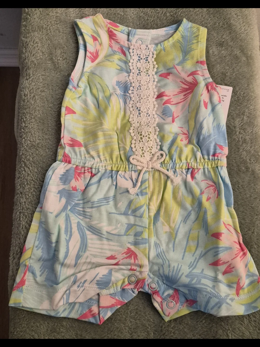 NWT Baby Tropical Print Crochet-Trim Romper in Pastel Multicolor